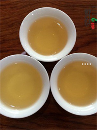 普洱茶饼20年多少钱一斤